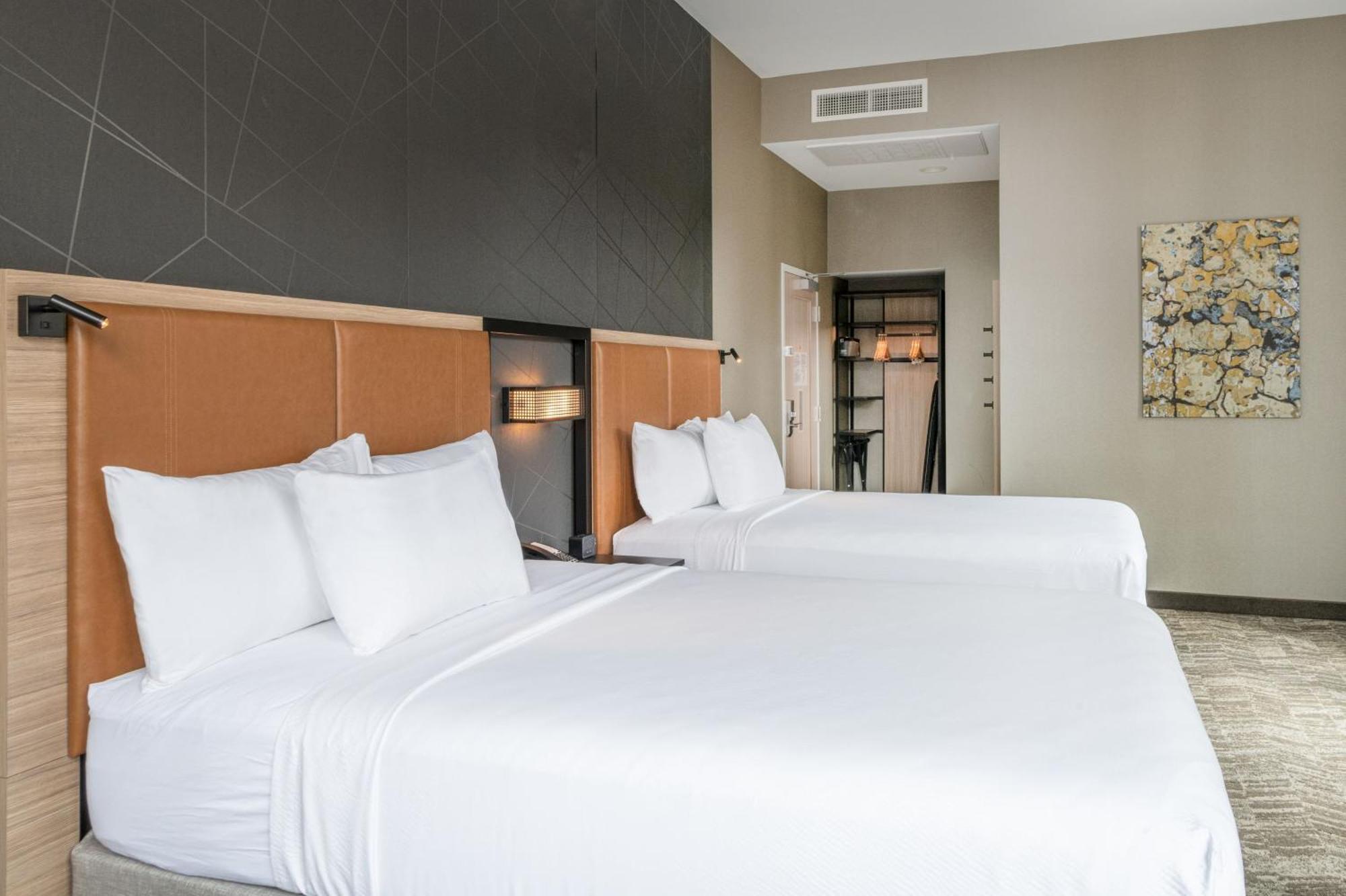 Springhill Suites By Marriott Baltimore Downtown Convention Center Area Exteriör bild